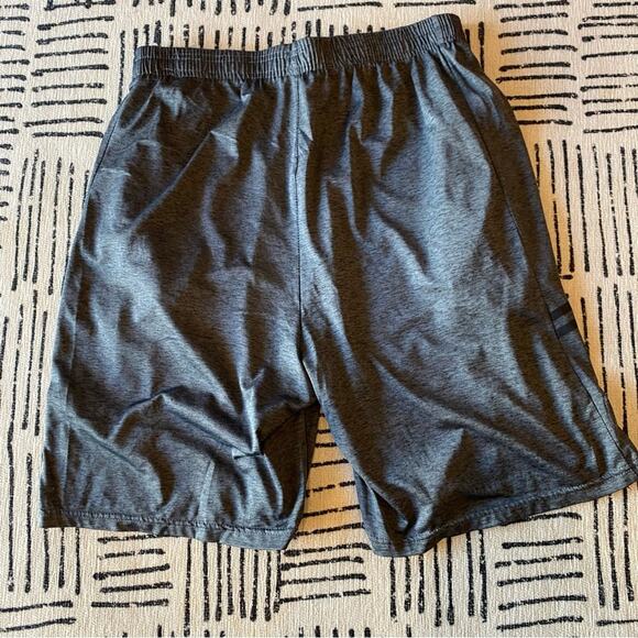 Set of Three Athletic Shorts - Gray and Red Large - Picture 8 of 9